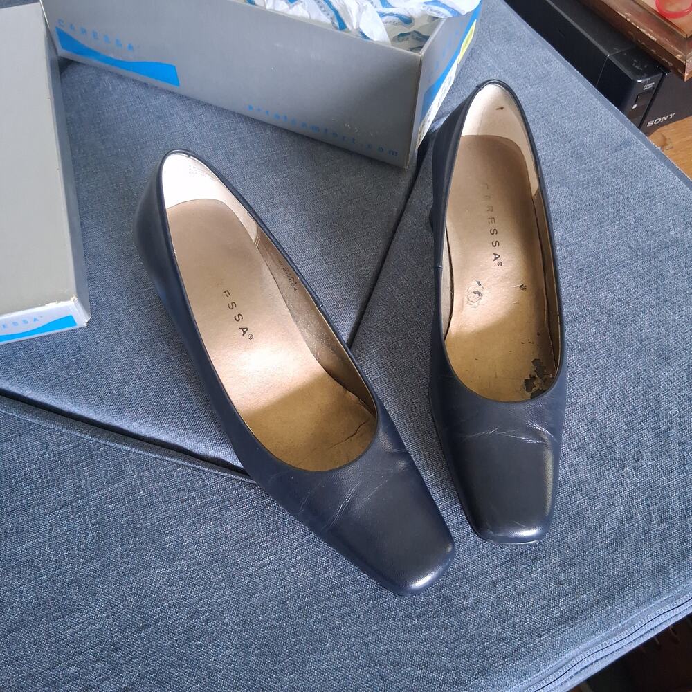 Caressa Lavish Navy Leather Square Toe Pumps 6.5
